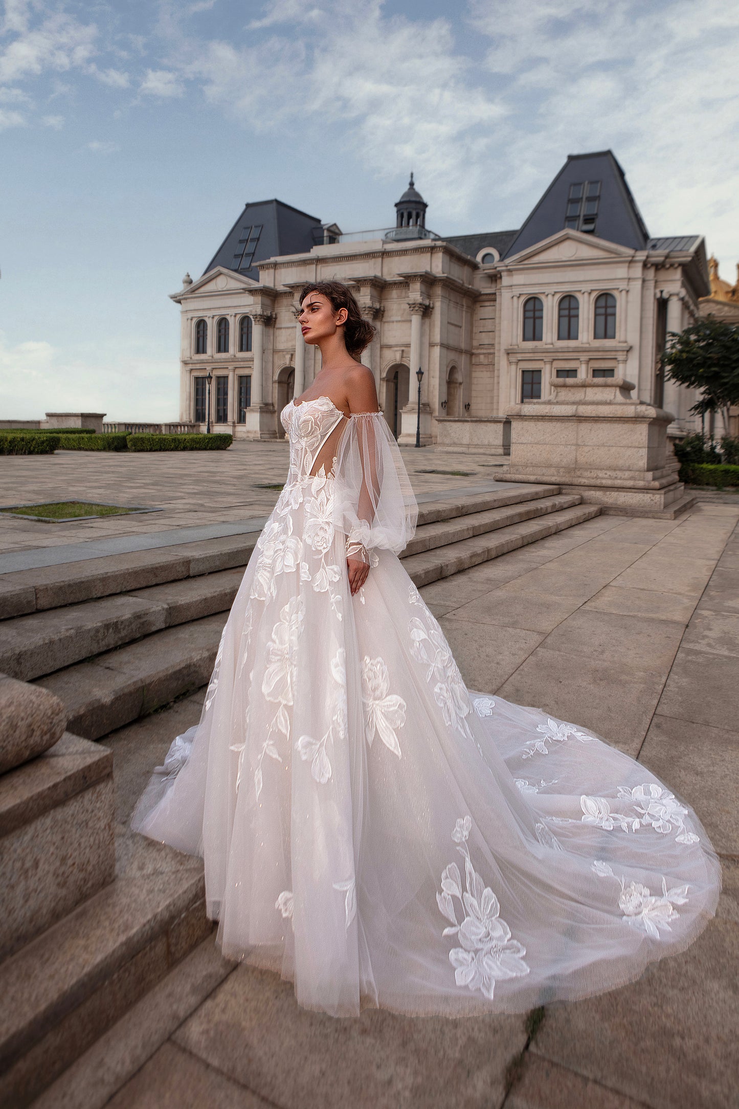 ISABELLA WEDDING DRESS
