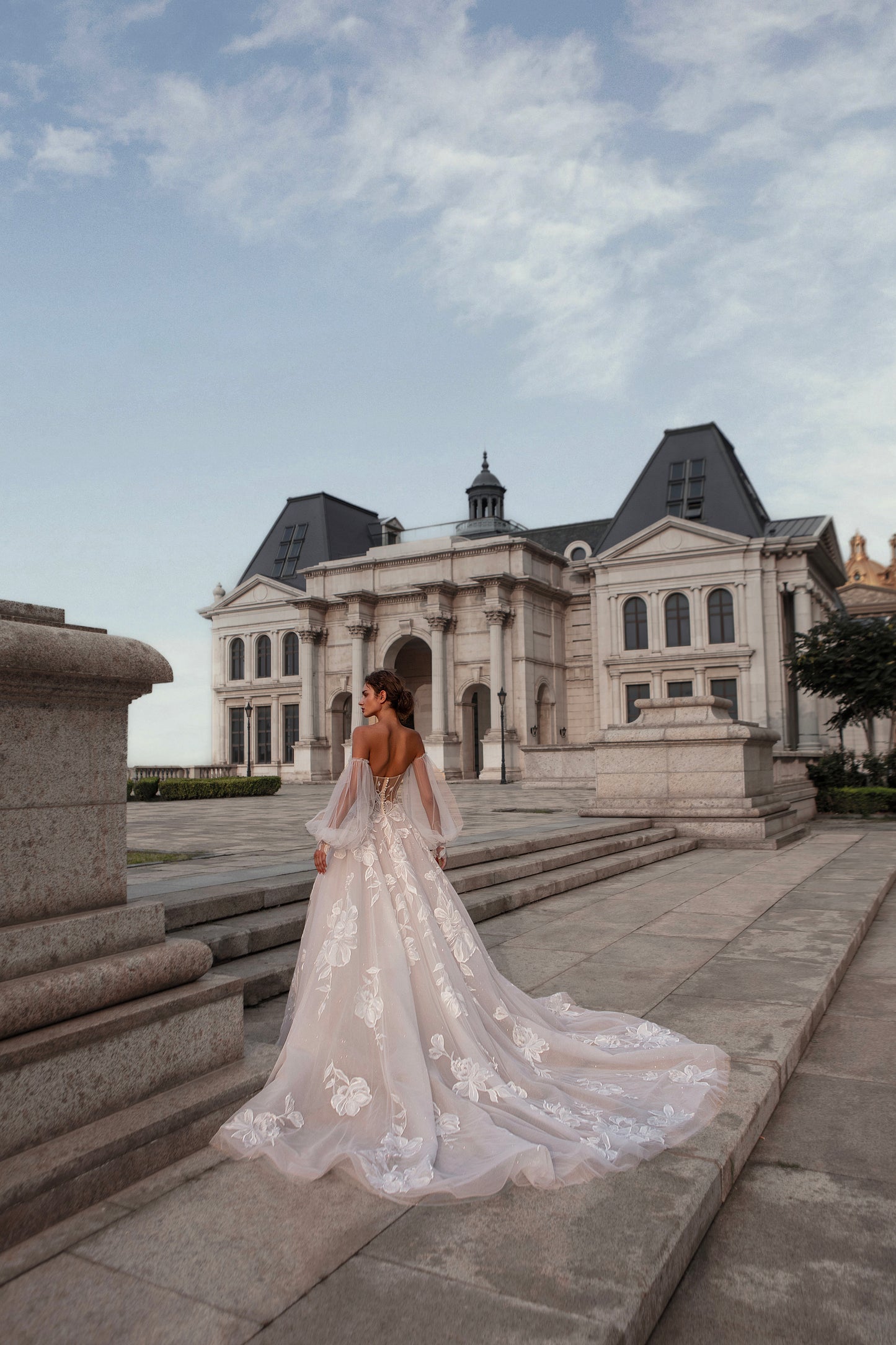 ISABELLA WEDDING DRESS