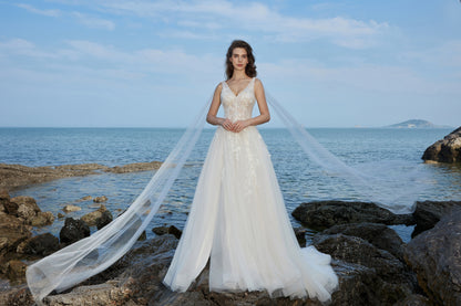 ARYS WEDDING DRESS