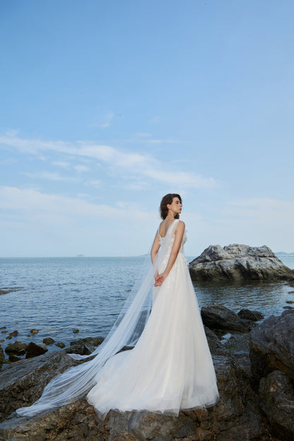 ARYS WEDDING DRESS