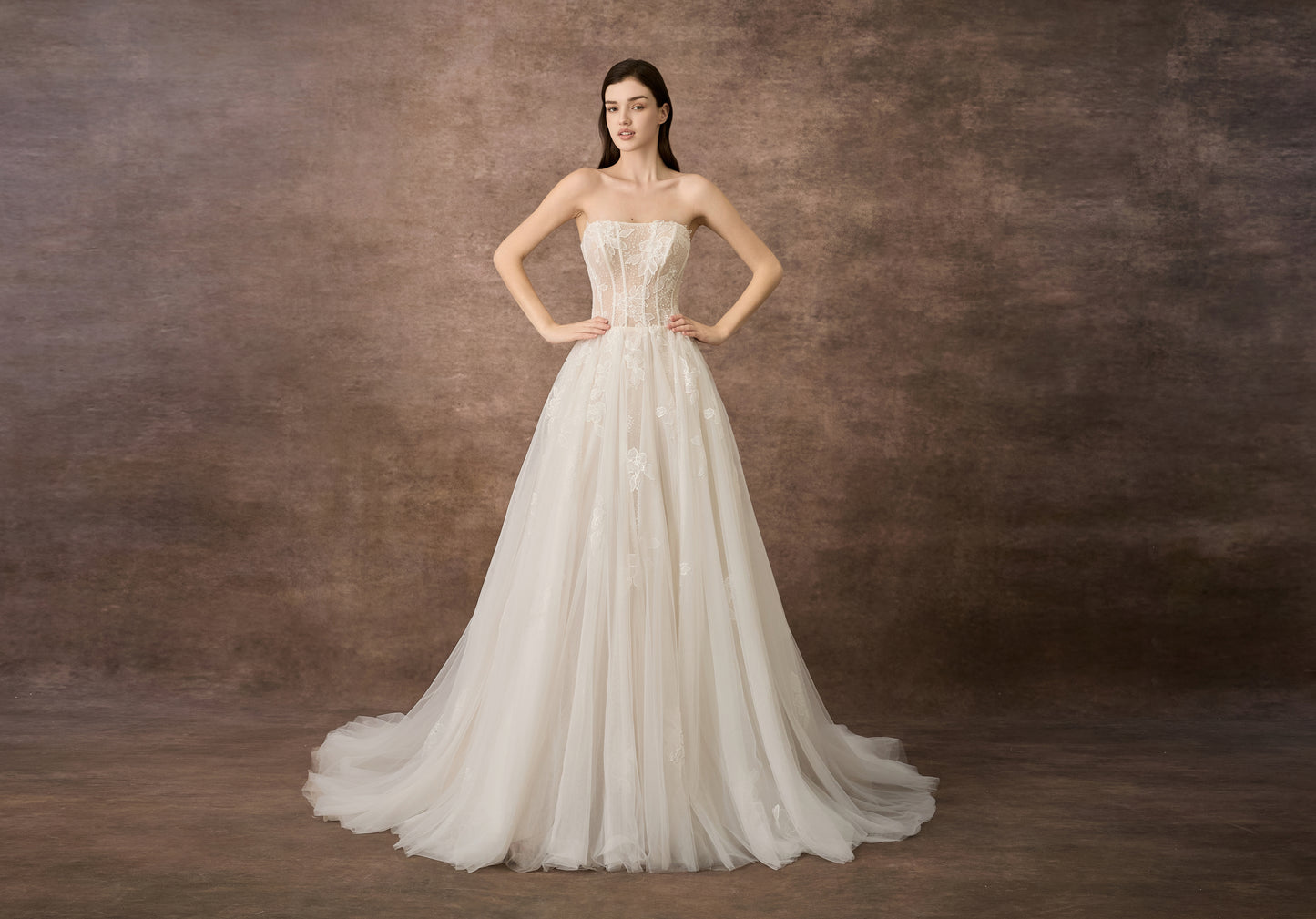 ENCHANT WEDDING DRESS