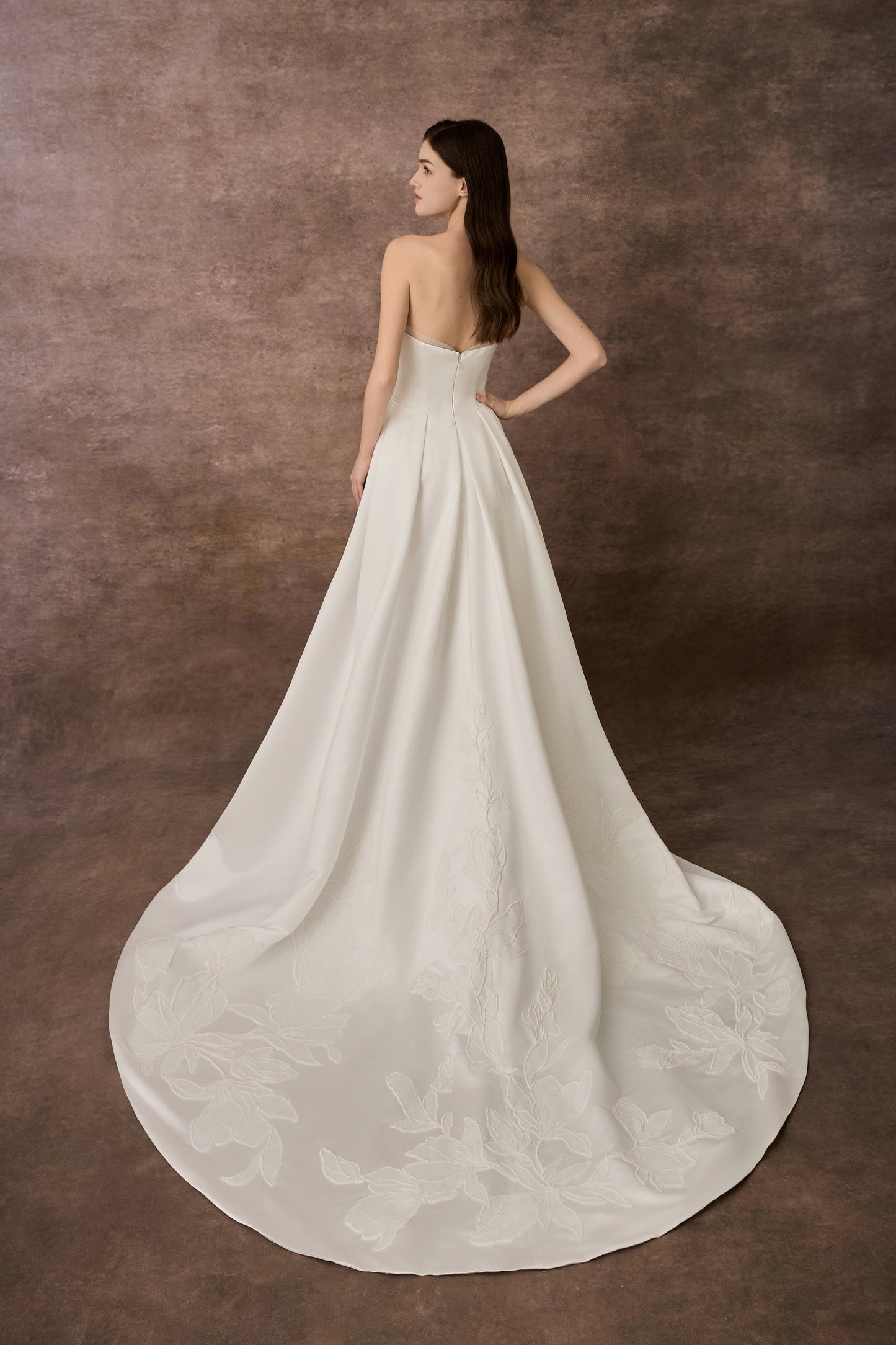 ETHEREAL WEDDING DRESS